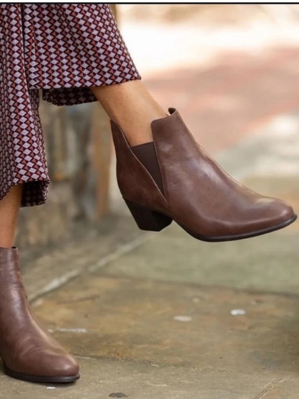 Munro Brown Leather Ankle Booties